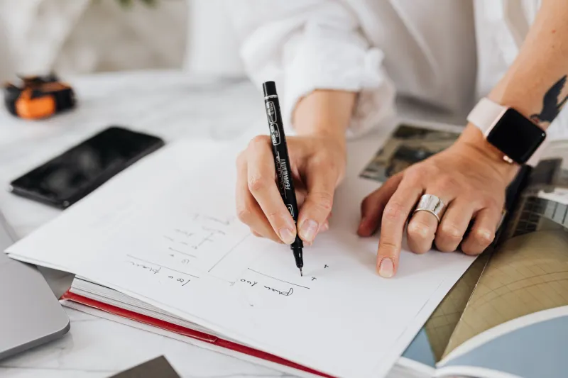 Speaking in Two Tongues, Thinking in a Third: The Creative Edge of Multilingual Designers