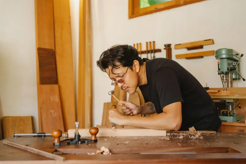 What the Brief Doesn't Say: Reading the Room Like a Japanese Craftsperson